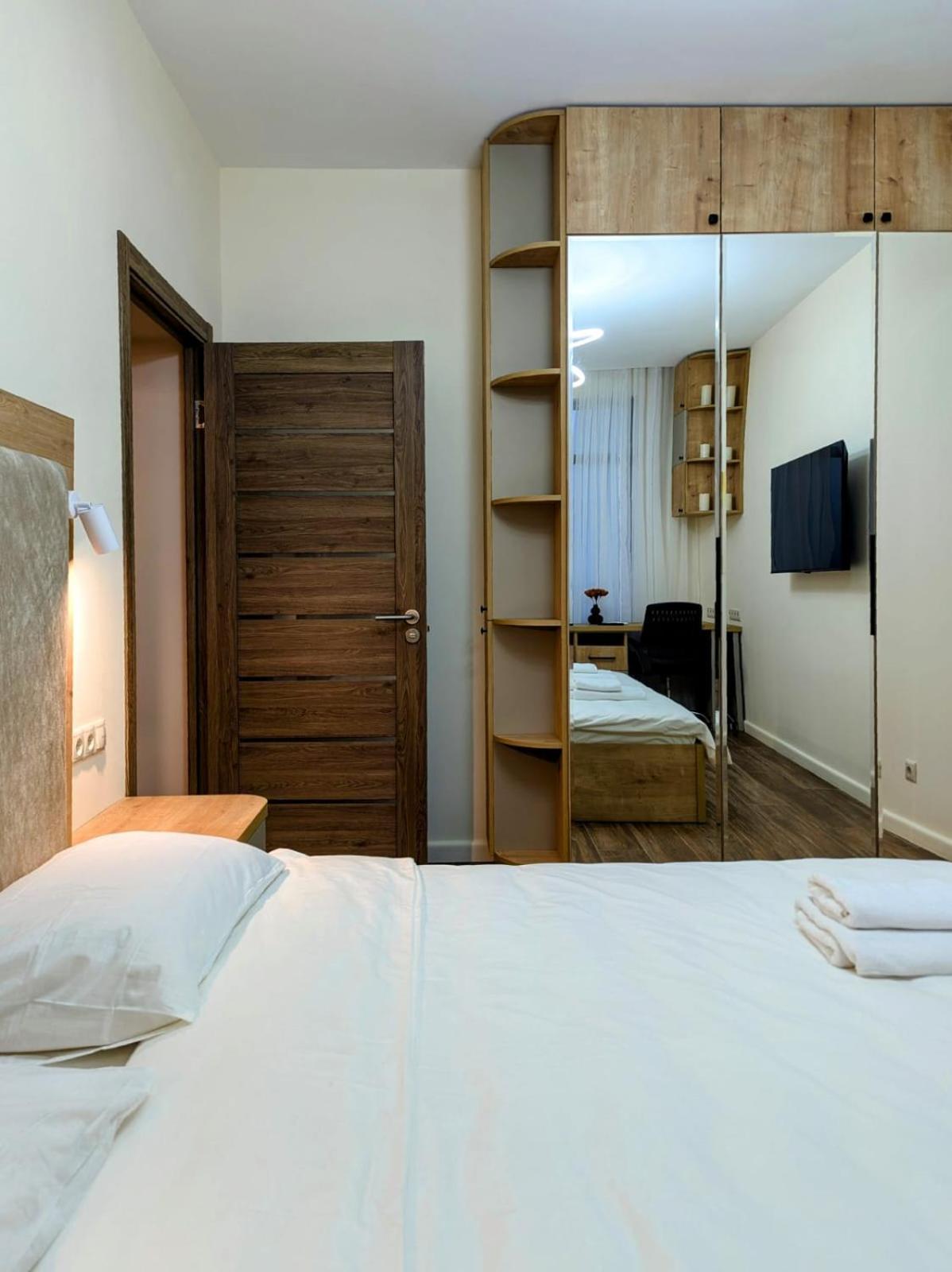 Intourist Residence Premium Studio 巴统 外观 照片
